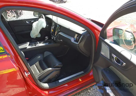 2019 Volvo S60 T6 R-Design из США, поврежденный, VIN 7JRA22TM0KG007258